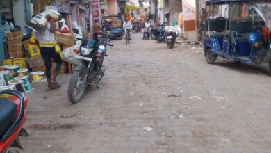 Traffic jam in Gopiganj disrupts business | गोपीगंज में जाम से व्यापार बाधित: अतिक्रमण और पार्किंग की समस्या से रोजाना करोड़ो का कारोबार प्रभावित, दो दिन बाद होगी बैठक - Gyanpur News