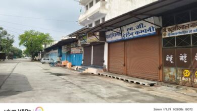 Work stopped in the grain market, traders said- why is the tax not applicable outside | अनाज मंडी में काम ठप, व्यापारी बोले- बाहर टैक्स लागू क्यों नहीं - Udaipur News