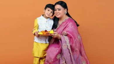 भारती के घर विराजे गणपति, बेटे ने बजाया ढोल, कॉमेडियन बोलीं- बाप्पा से बेटी मांगी है - AajTak