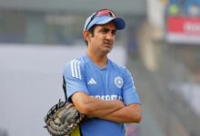 former cricketer manoj tiwary calls gautam gambhir hypocryte ahead india vs pakistan asia cup गौतम गंभीर तो पाखंडी हैं..., पूर्व भारतीय क्रिकेटर के बयान पर मचा बवाल, एशिया कप से जुड़ा है मामला