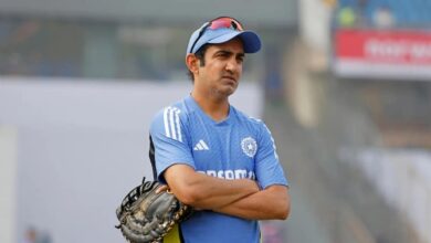 former cricketer manoj tiwary calls gautam gambhir hypocryte ahead india vs pakistan asia cup गौतम गंभीर तो पाखंडी हैं..., पूर्व भारतीय क्रिकेटर के बयान पर मचा बवाल, एशिया कप से जुड़ा है मामला