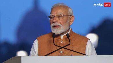 Delhi High Court rejected PM modi graduation degree disclose information Central Information Commission पीएम मोदी की ग्रेजुएशन डिग्री से जुड़ी जानकारी का नहीं होगा खुलासा, दिल्ली हाई कोर्ट ने रद्द किया CIC का आदेश