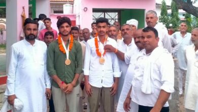 मथुरा में राष्ट्रीय वॉलीबॉल चैम्पियनशिप का आयोजन | नेशनल वॉलीबॉल चैंपियनशिप मथुरा में आयोजित: बागपत के खिलाड़ियों ने दो स्वर्ण पदक जीते, अब जौहर नेपाल में दिखाएंगे - बगपत समाचार