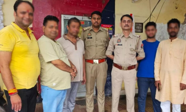 आगरा समाचार, पारिवारिक विवाद से परेशान व्यवसायी घर छोड़ दिया, बेटी के व्हाट्सएप को एक सुसाइड नोट भेजा, फिर - परिवार विवाद व्यवसायी द्वारा परेशान