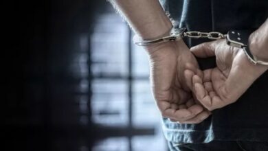 मथुरा न्यूज: पिस्तौल दिखाकर स्कूली बच्चों का अपहरण करने का प्रयास किया, लोगों ने एक बदमाश पकड़ा